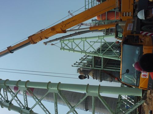 機械設備 工程機械 履帶吊 >港源機械化供山東260噸500噸汽車吊租賃