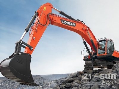 斗山工程機(jī)械在沙特成功簽訂10臺(tái)50噸大型挖掘機(jī)訂單