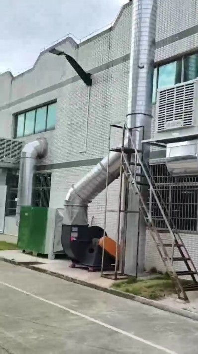 長安2000平方廠房降溫,節(jié)能環(huán)保空調鮮風機安裝